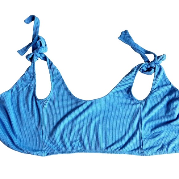 We The Free - Blue Wrap Around Crop Top with Ties - Sz. XS - Picture 3 of 5